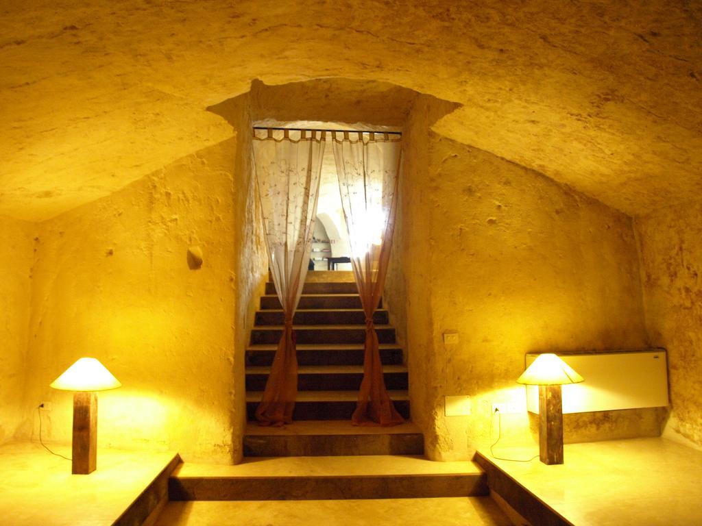 Casa Grotta Le Terrazze Apartment มาเตรา ภายนอก รูปภาพ
